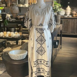 Kori kaftandress beige/black