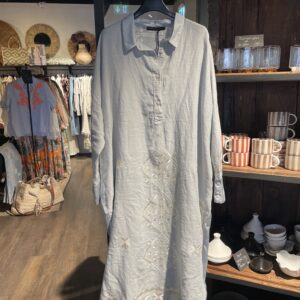 Kori kaftanklänning långärm lightgrey/champagne