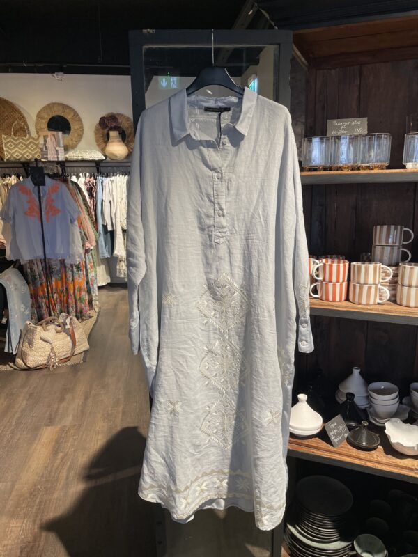 Kori kaftanklänning långärm lightgrey/champagne