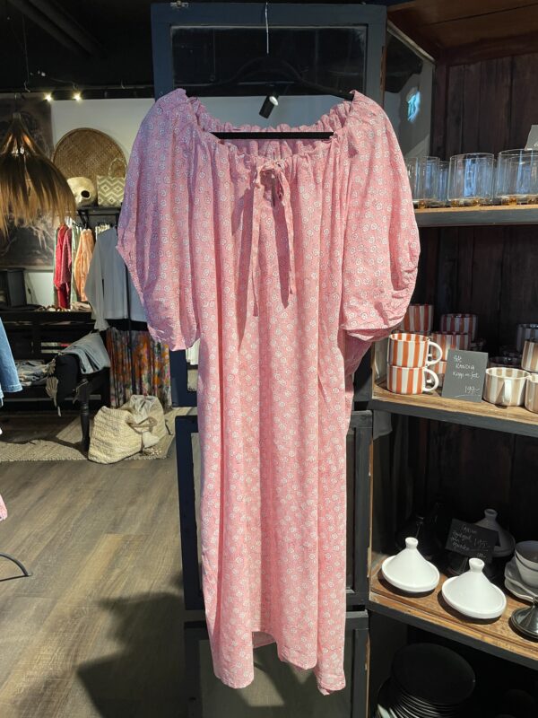 Audrey Emma singoalladress Rosie