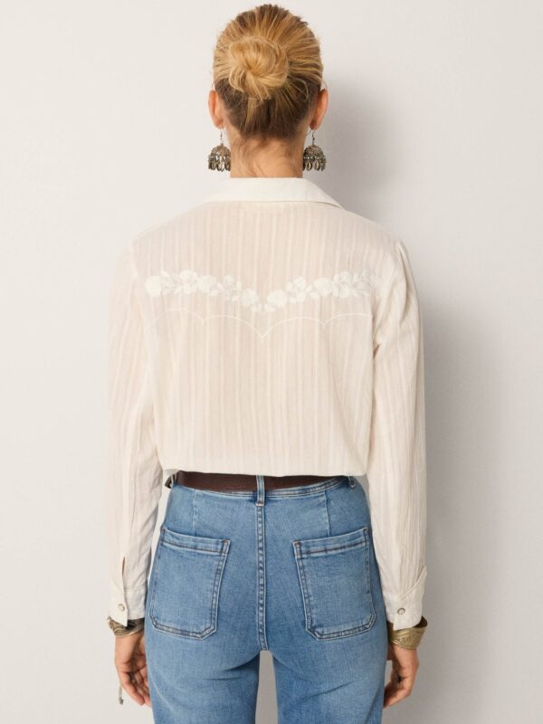 Kerry luna blanca blouse Mason Hotel - Bild 4