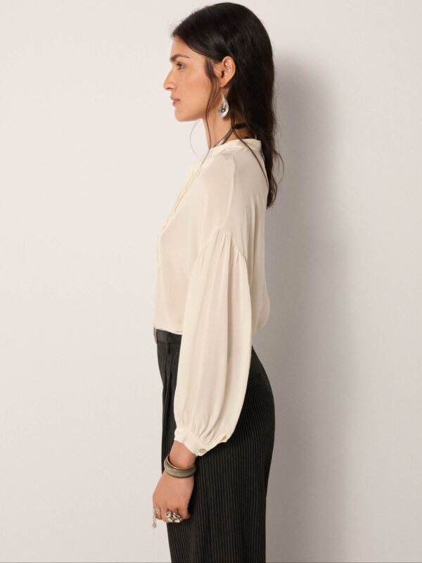 Giovanni blouse pearl Maison Hotel - Bild 3