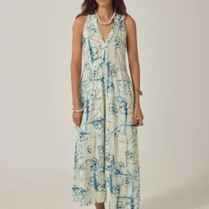 Asami sleveless dress Maison Hotel